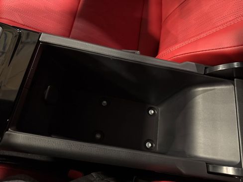 Used 2025 Toyota Camry XSE image 31