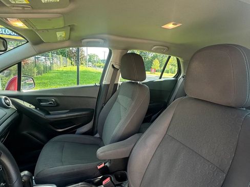 Used 2015 Chevrolet Trax LS AWD/4WD image 19