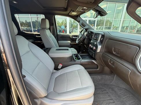 Used 2021 GMC Sierra 1500 SLT w/ SLT Premium Plus Package AWD/4WD image 11