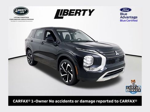 Used 2023 Mitsubishi Outlander SE image 1