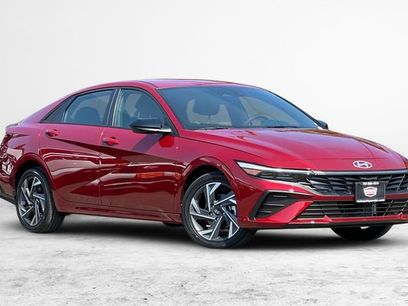 New 2025 Hyundai Elantra SEL