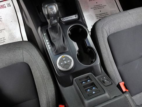 Used 2025 Ford Bronco Big Bend AWD/4WD image 30