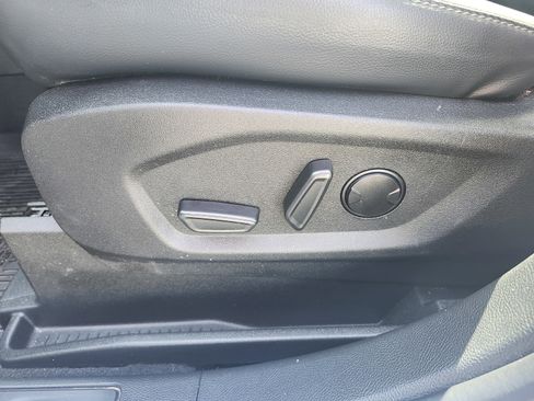 Used 2024 Ford Edge SEL w/ Convenience Package AWD/4WD image 18