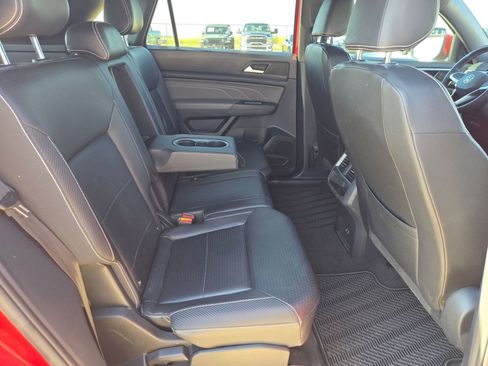 Used 2023 Volkswagen Atlas Cross Sport SE w/ Black Wheel Package FWD image 22