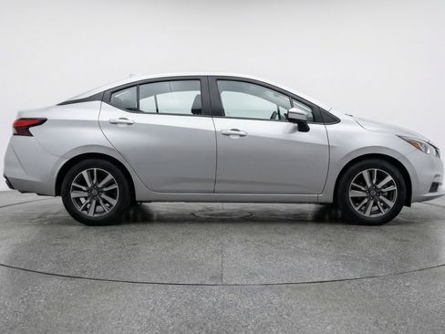Used 2025 Nissan Versa SV FWD image 11