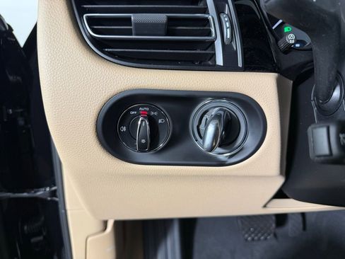 New 2025 Porsche Macan S image 34