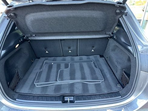 Used 2025 Mercedes-Benz GLA 250 4MATIC image 21