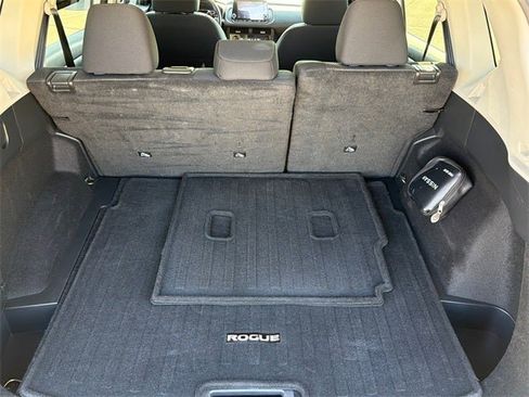 Certified 2024 Nissan Rogue SV image 11