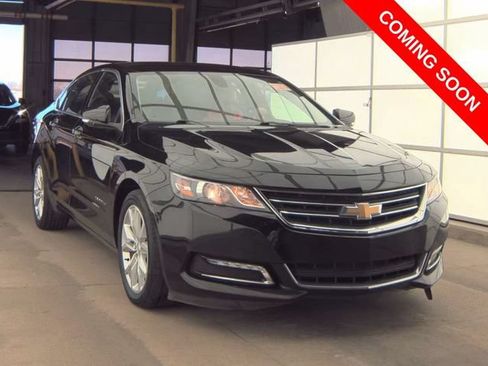 Used 2018 Chevrolet Impala LT w/ LT Leather Package FWD image 4
