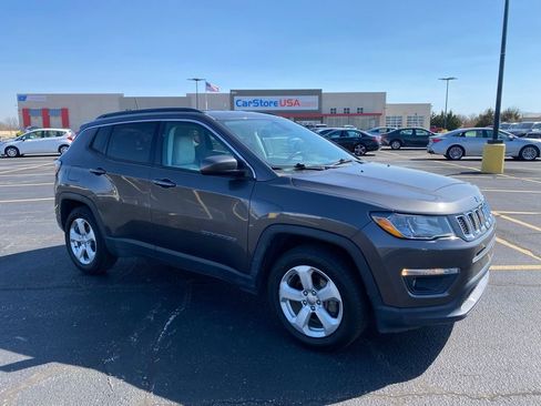 Used 2020 Jeep Compass Latitude w/ Popular Equipment Group image 1