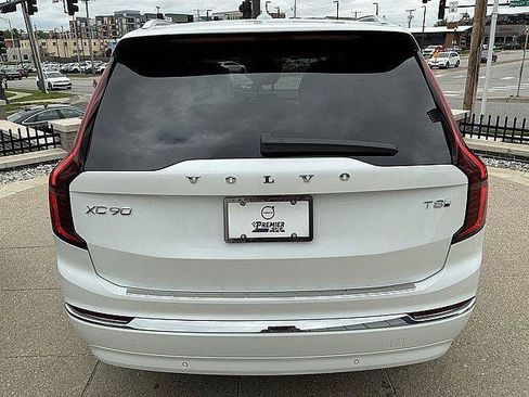 New 2026 Volvo XC90 T8 Plus w/ Protection Package AWD/4WD image 9