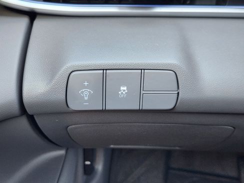 Certified 2024 Hyundai Elantra SEL image 26