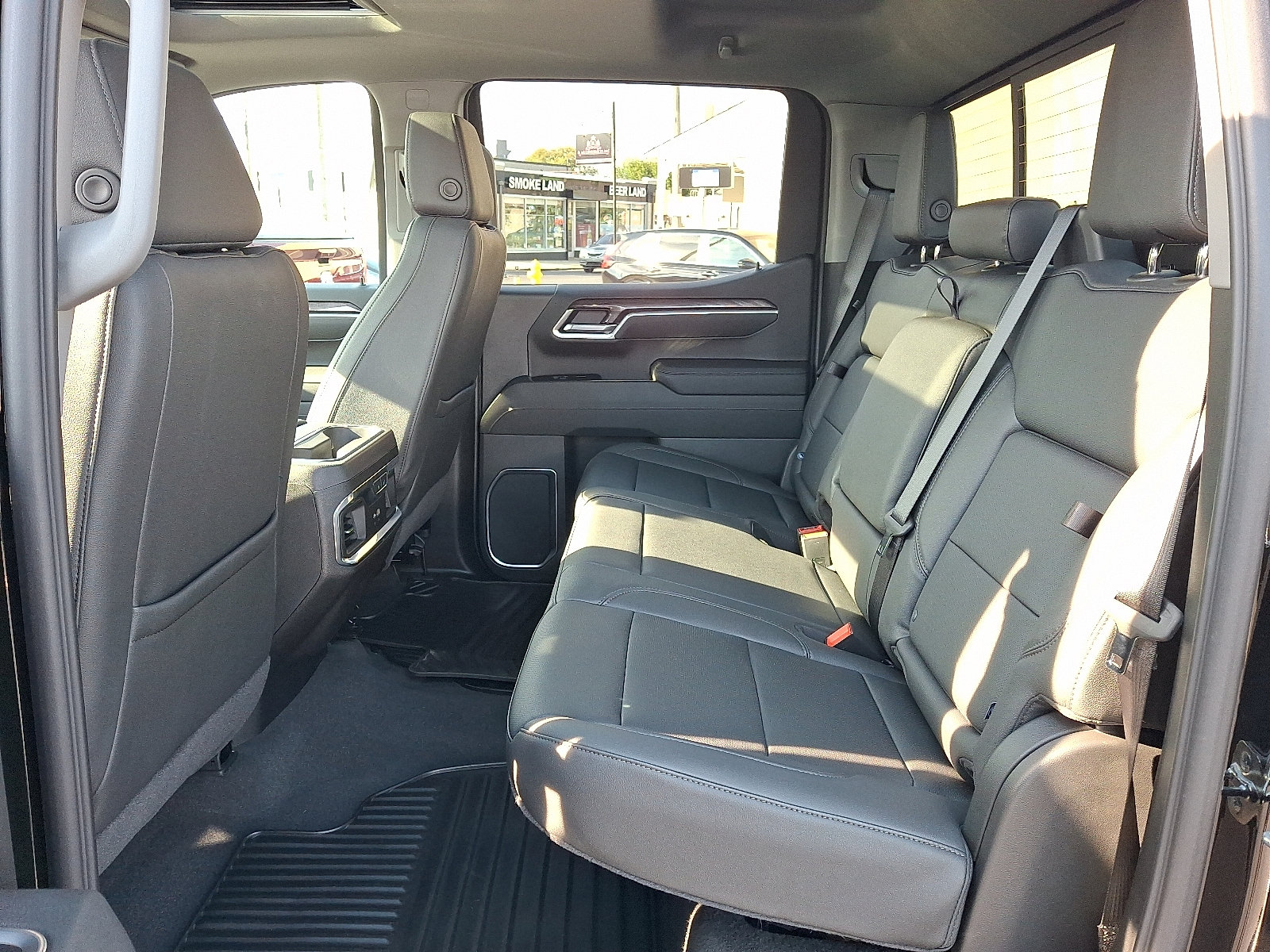 Used 2026 Chevrolet Silverado 1500 LTZ w/ LTZ Premium Package AWD/4WD image 11