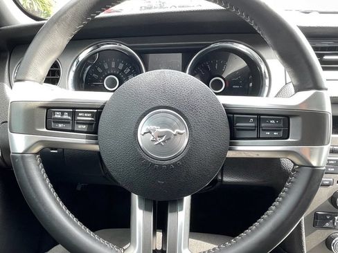 Used 2014 Ford Mustang Coupe RWD image 16