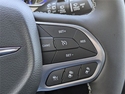 New 2026 Chrysler Pacifica Select image 29