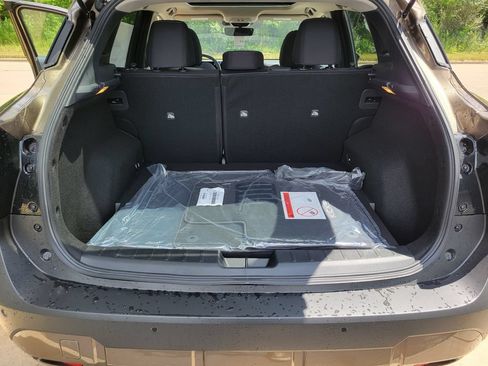 New 2026 Nissan Kicks SV w/ SV Premium Package FWD image 13