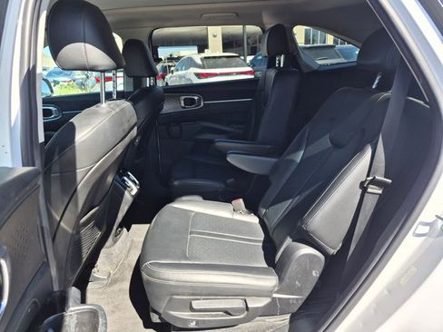 Used 2022 Kia Sorento SX FWD image 15