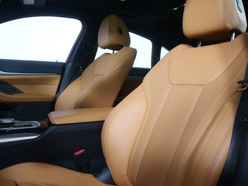 Used 2023 BMW i4 eDrive35 RWD image 4