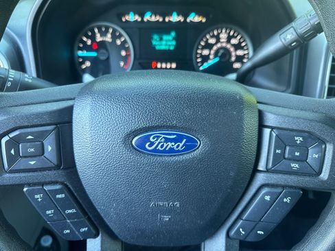 Used 2018 Ford F150 XLT AWD/4WD image 5