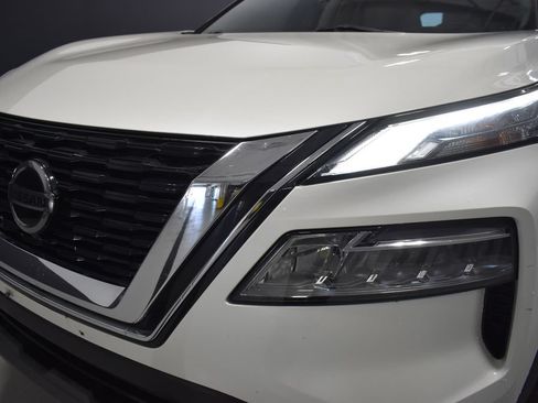 Used 2021 Nissan Rogue SV AWD/4WD image 11