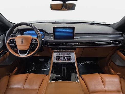 Certified 2023 Lincoln Aviator Black Label w/ Dynamic Handling Package image 9