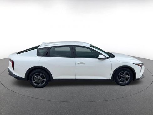 Used 2025 Kia K4 FWD image 16