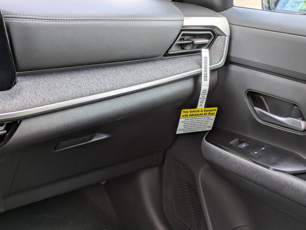 New 2026 Nissan Kicks SV w/ Cold Weather Package FWD image 17