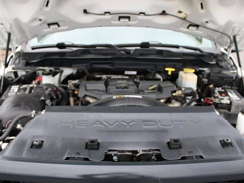 Used 2018 RAM 4500 Tradesman w/ Max Tow Package image 13