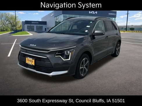 Used 2024 Kia Niro EX FWD image 9