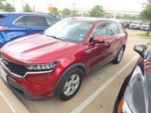 Used 2023 Kia Sorento LX FWD image 1