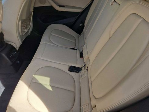 Used 2018 BMW X1 xDrive28i image 11