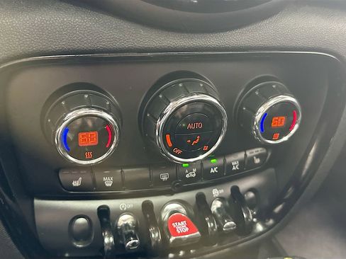 Used 2017 MINI Cooper Clubman ALL4 w/ Premium Package image 15