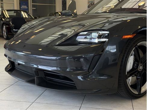 Used 2020 Porsche Taycan AWD/4WD image 37