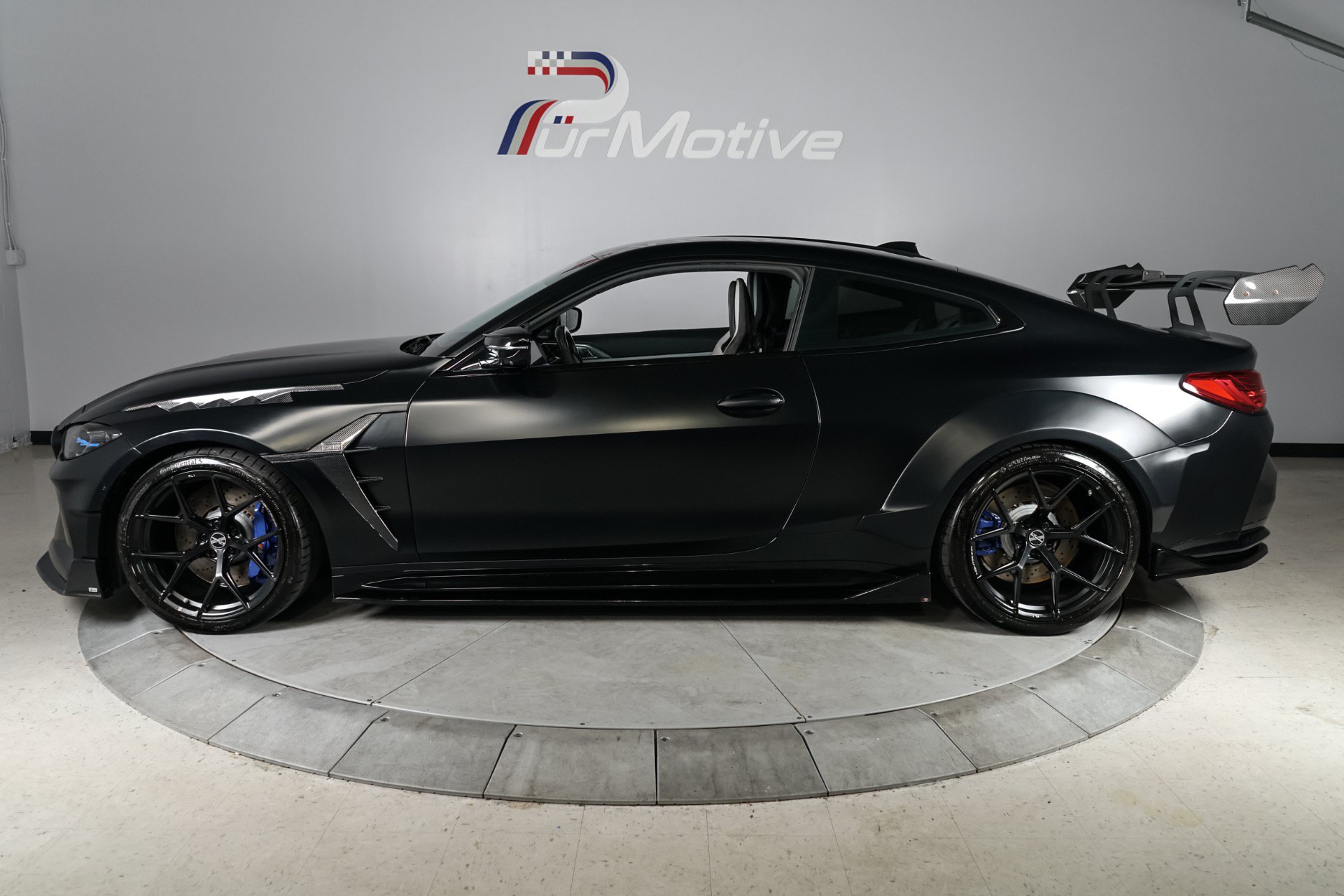 Used 2021 BMW M4 Coupe w/ Executive Package RWD image 4