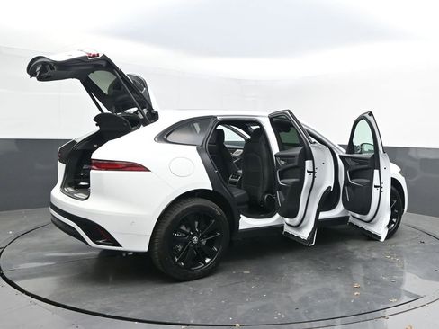 New 2026 Jaguar F-PACE R-Dynamic S image 37