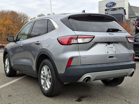 Certified 2021 Ford Escape SE image 8