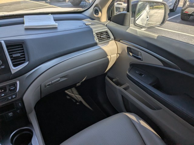 Used 2019 Honda Ridgeline RTL image 18