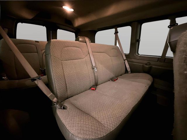 Used 2018 Chevrolet Express 3500 LT w/ LT Preferred Equipment Group RWD image 26