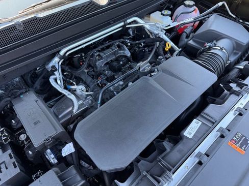 New 2026 GMC Canyon AT4 AWD/4WD image 30