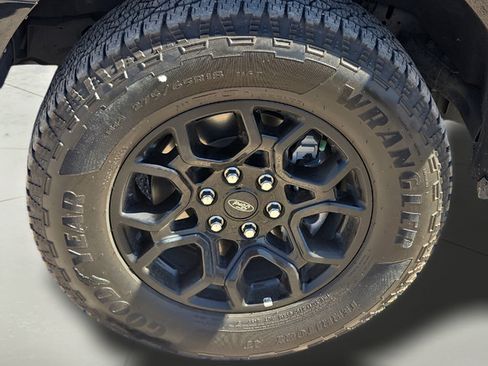 Used 2025 Ford F150 XLT w/ Equipment Group 302A MID AWD/4WD image 17