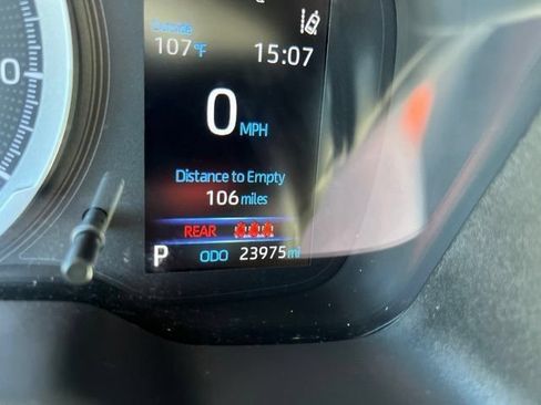 Used 2022 Toyota Corolla Cross L AWD/4WD image 14