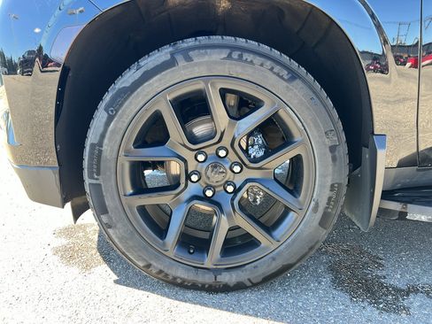 Used 2023 Chevrolet Tahoe High Country AWD/4WD image 14