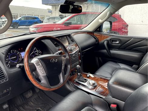 Used 2016 INFINITI QX80 4WD w/ Deluxe Technology Package image 11