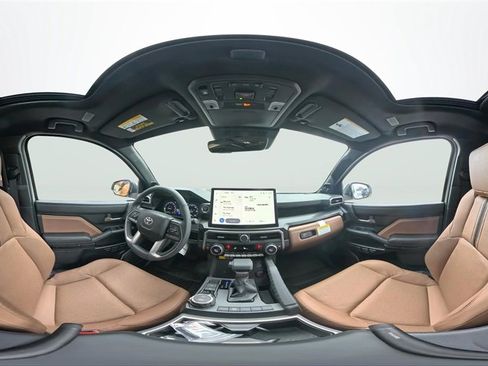 Used 2025 Toyota 4Runner Limited image 10