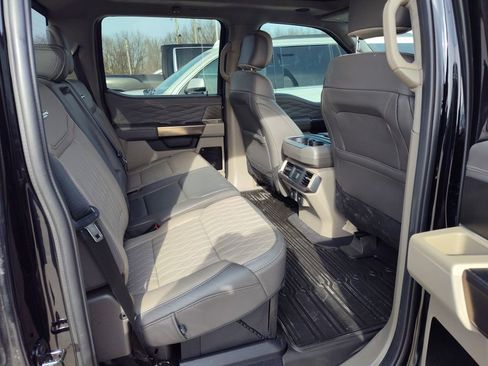 Used 2025 Ford F150 Platinum w/ Equipment Group 703A Plus image 9