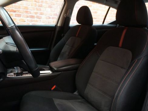 Used 2024 Nissan Sentra SR FWD image 10