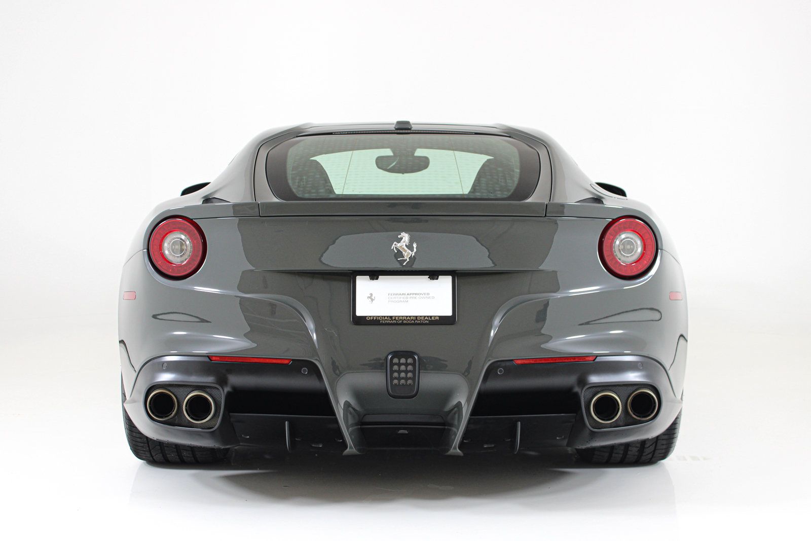 Used 2015 Ferrari F12 Berlinetta RWD image 9