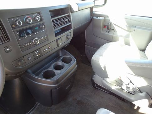 Used 2018 Chevrolet Express 3500 LT w/ LT Preferred Equipment Group image 20