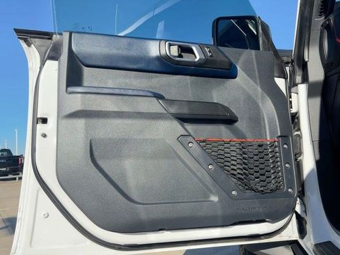 Used 2024 Ford Bronco Raptor AWD/4WD image 12