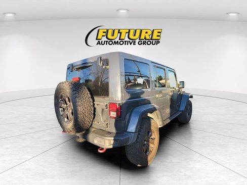 Used 2018 Jeep Wrangler Unlimited Rubicon image 3